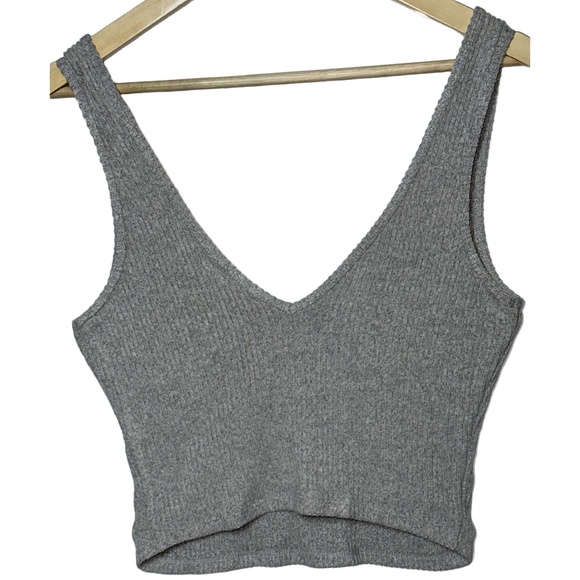Abercrombie & Fitch Gray Ribbed Knit V-Neck Sleeveless Tank Top Crop Top Size S - Picture 4 of 9